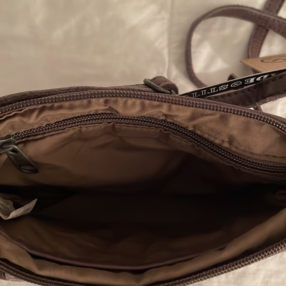 NWT Hide and Stitches Taupe Leather Purse/Crossbody. - Picture 6 of 7